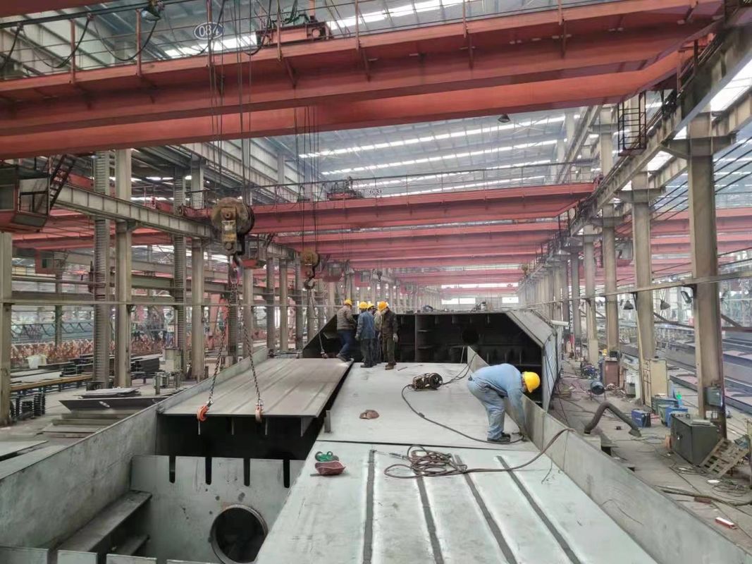 Costruire un magazzino di acciaio progettato per altezza e grande lunghezza con attrezzatura in acciaio prefabbricata resistente agli uragani